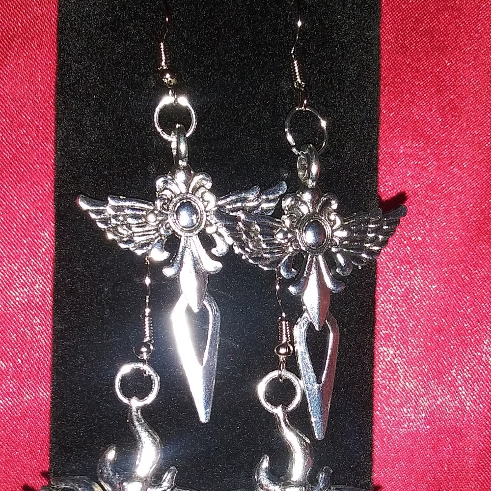 Cross earrings - Picture 5 of 7